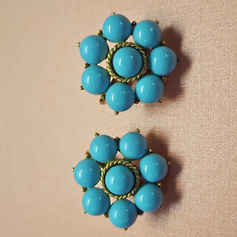 Elegant Gold and Blue Floral Earrings - Picture 3 of 10
